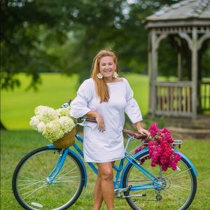 Meet your Posher, Maura